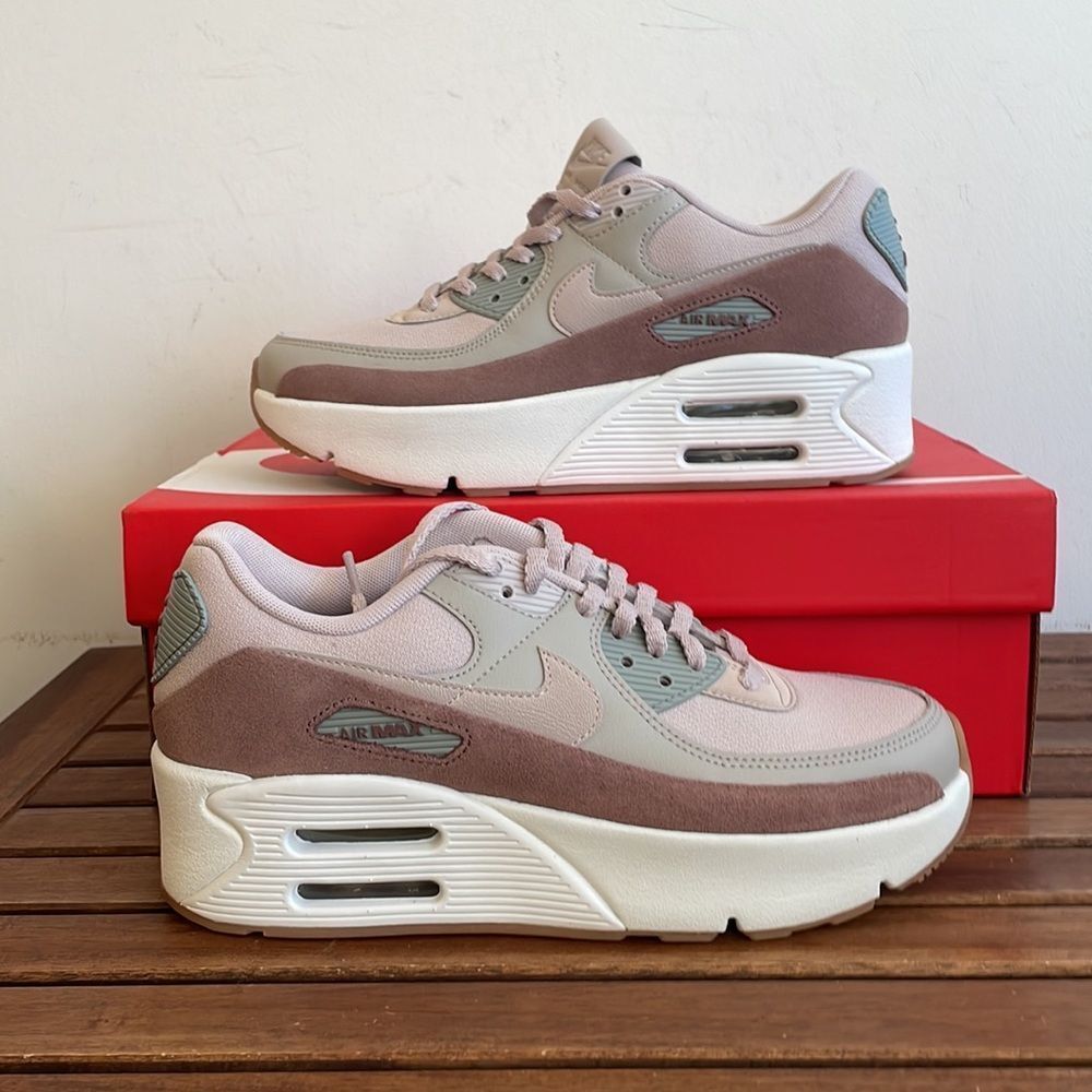 Nike Air Max 90 LV8 Light Iron Ore/Platinum Violet Women Size 9(FD4328-001)